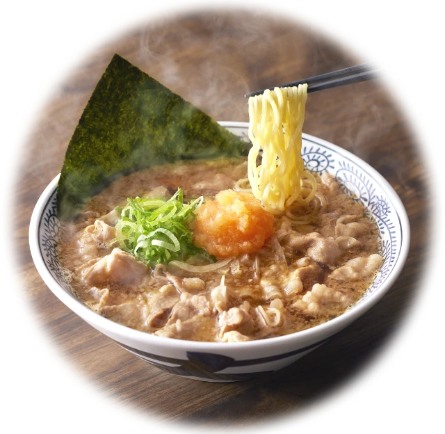 現在の「熟成醤油 肉そば」をグランドメニューとして販売開始